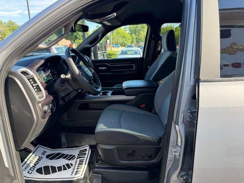 Used 2024 RAM 3500 Big Horn w/ Heated Seats & Wheel Group AWD/4WD image 9