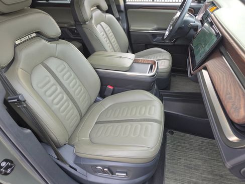 Used 2023 Rivian R1S Launch Edition Quad AWD/4WD image 30
