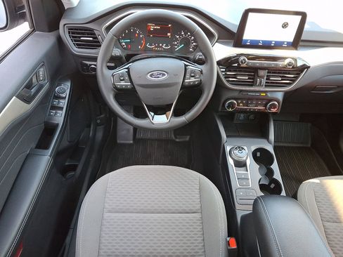 Certified 2022 Ford Escape SE w/ SE Sport Appearance Package image 14