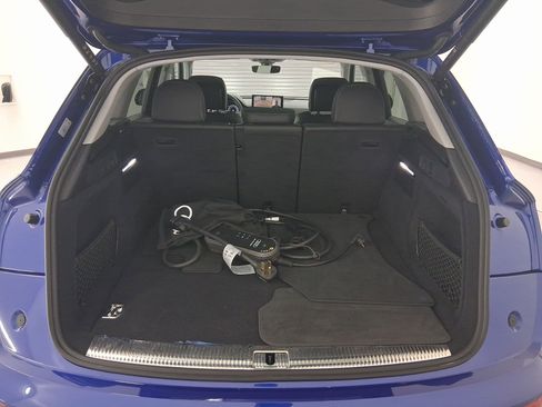 Used 2024 Audi Q5 e Premium Plus w/ Premium Plus Package image 27