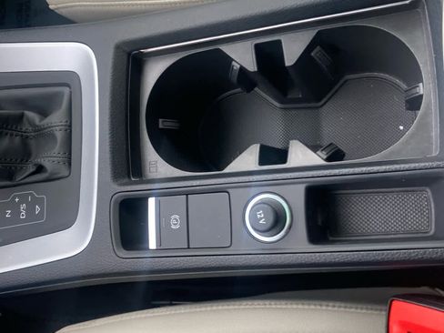 Used 2024 Audi Q3 2.0T Premium Plus image 20