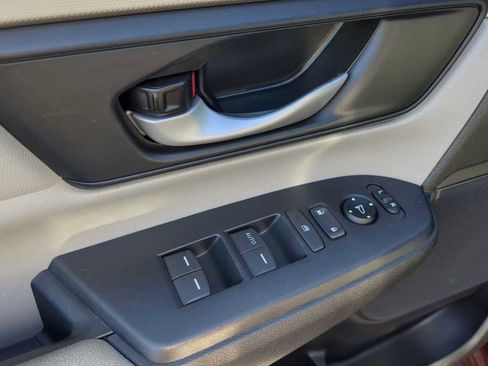 Used 2019 Honda CR-V LX image 12