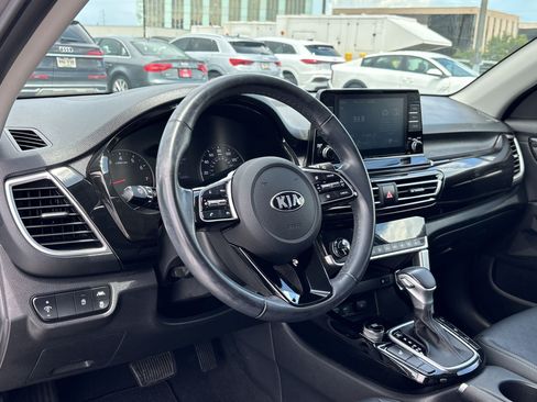 Used 2021 Kia Seltos EX AWD/4WD image 4