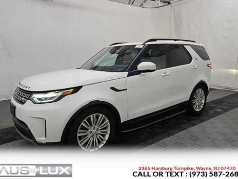Used 2017 Land Rover Discovery HSE image 3