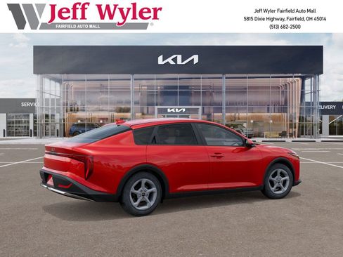 New 2025 Kia K4 LXS image 7