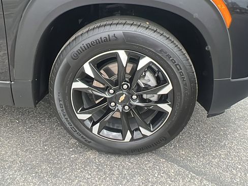 Used 2023 Chevrolet TrailBlazer LT w/ Convenience Package image 9