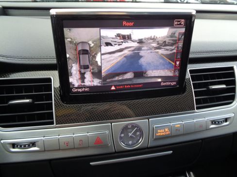 Used 2016 Audi S8 Plus w/ Driver Assistance Package image 9