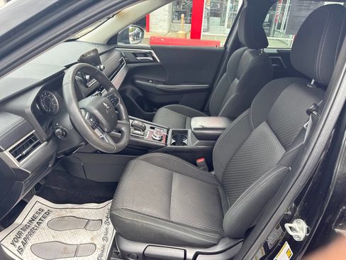 Used 2022 Mitsubishi Outlander ES AWD/4WD image 13