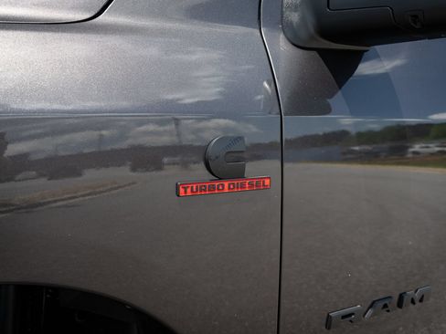 New 2026 RAM 3500 Laramie AWD/4WD image 12