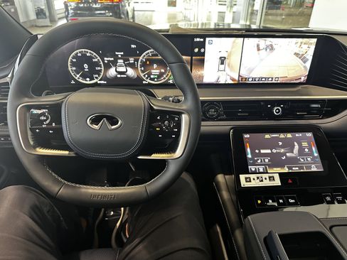 New 2026 INFINITI QX80 4WD image 14