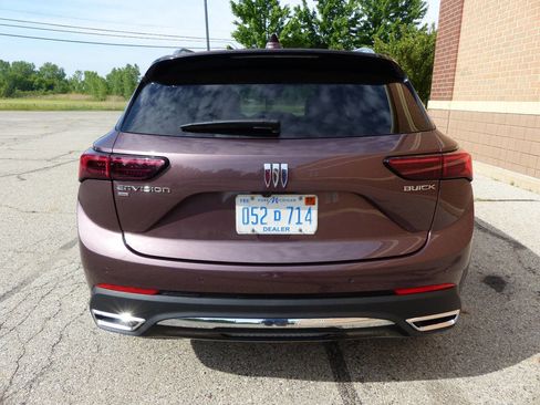 Used 2025 Buick Envision Preferred AWD/4WD image 8