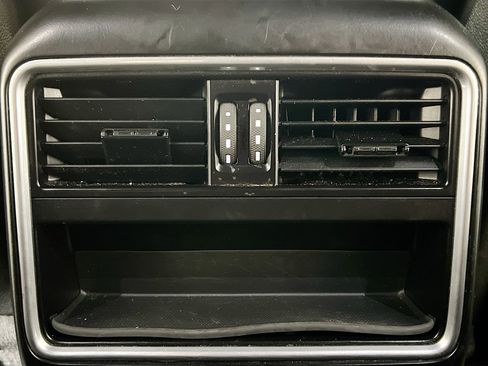 Used 2019 Porsche Cayenne image 20