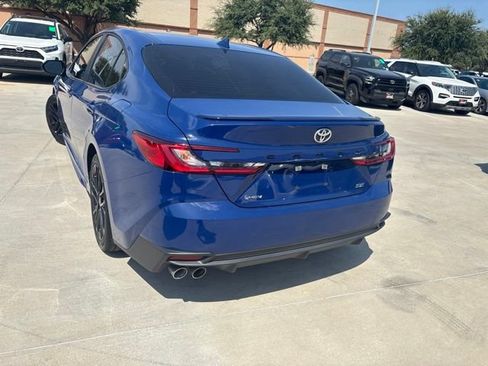 Used 2026 Toyota Camry SE FWD image 4