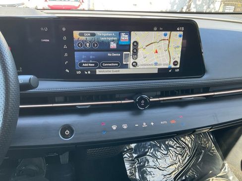 Certified 2024 Nissan Ariya ENGAGE image 22