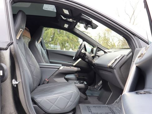 Used 2022 BMW iX xDrive50 w/ Sport Package AWD/4WD image 20