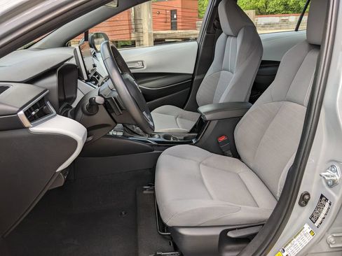 Used 2021 Toyota Corolla SE w/ Carpet Mat Package (TMS) FWD image 11