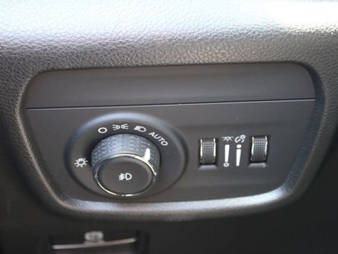 Used 2021 Jeep Grand Cherokee L Overland AWD/4WD image 32
