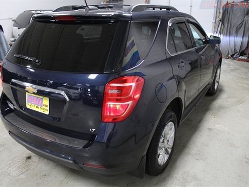 Used 2017 Chevrolet Equinox LT w/ Convenience Package image 32