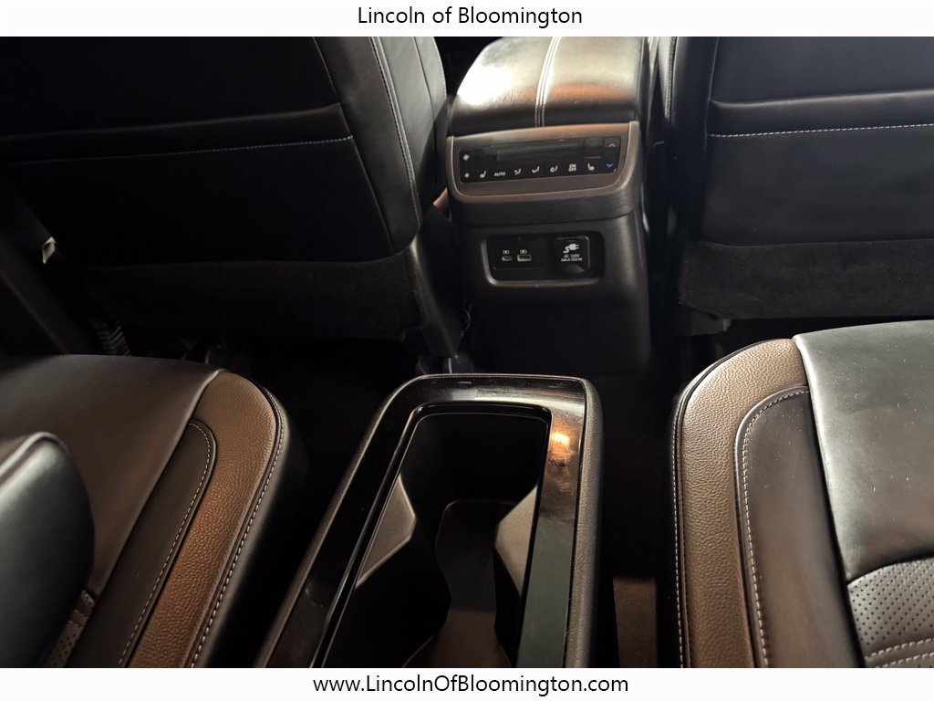 Used 2025 Nissan Pathfinder Platinum AWD/4WD image 12