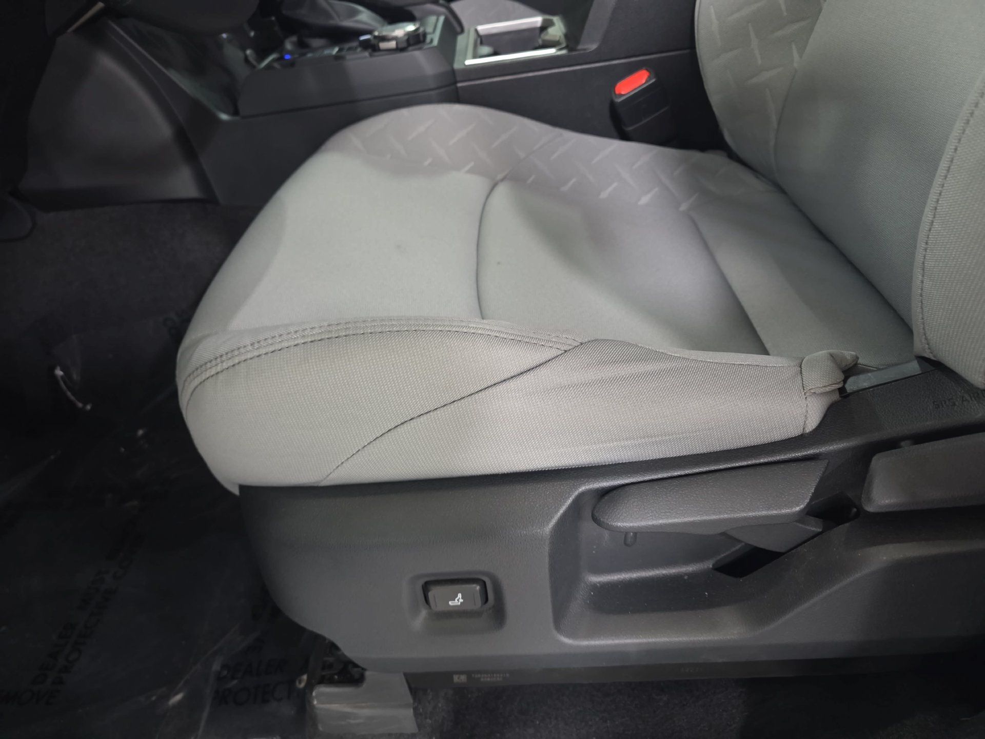 Used 2025 Toyota Tacoma SR5 AWD/4WD image 27