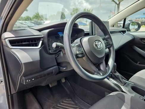 Used 2023 Toyota Corolla LE FWD image 9