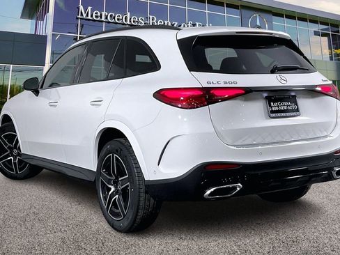 Used 2026 Mercedes-Benz GLC 300 4MATIC image 3