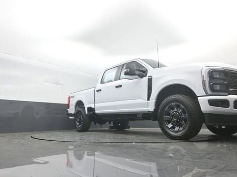 New 2026 Ford F250 4x4 Crew Cab Super Duty image 32