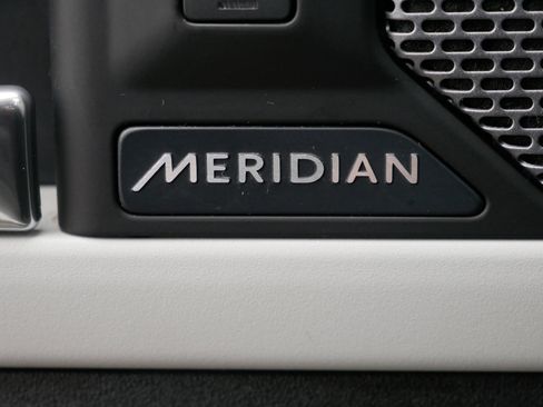 Used 2020 Land Rover Defender 110 SE image 20