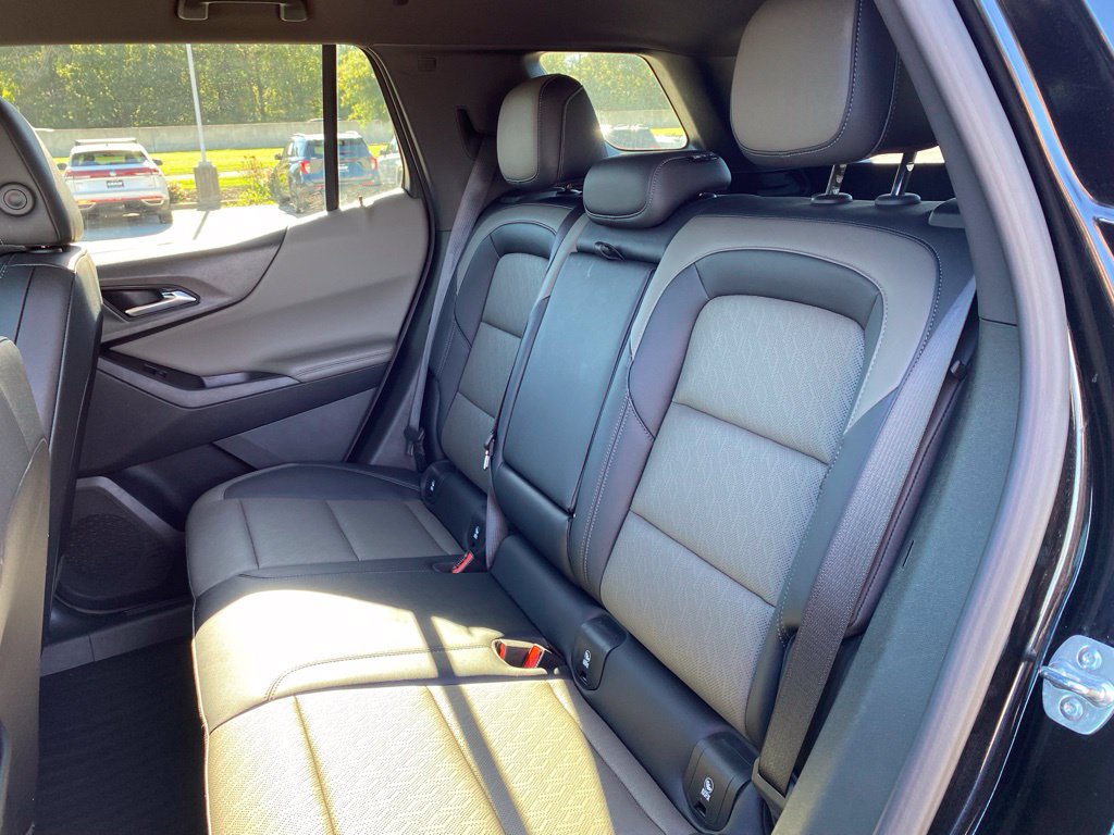 Used 2025 Chevrolet Equinox LT w/ Convenience Package II AWD/4WD image 27