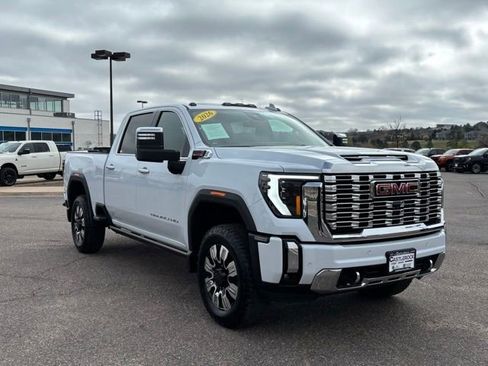 Used 2026 GMC Sierra 2500 Denali w/ Denali Reserve Package AWD/4WD image 8