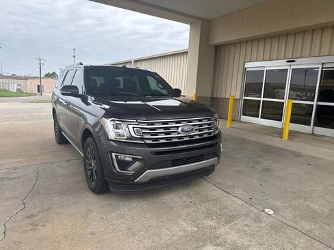 Used 2019 Ford Expedition Limited w/ Equipment Group 301A RWD image 2