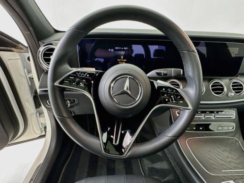 Used 2022 Mercedes-Benz E 350 Sedan image 12