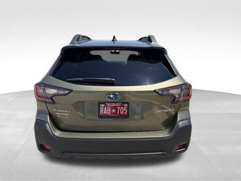 Certified 2025 Subaru Outback Premium AWD/4WD image 4