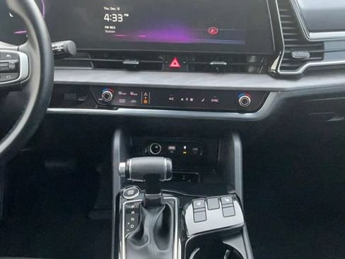Certified 2023 Kia Sportage X-Line w/ X-Line Premium Package AWD/4WD image 36