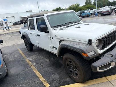 Used 2025 Jeep Gladiator Sport