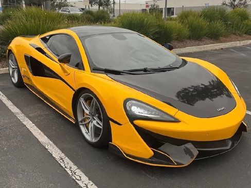 Used 2017 McLaren 570S Coupe image 10