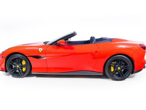 Used 2022 Ferrari Portofino M image 19