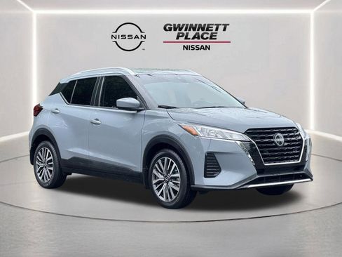 Certified 2023 Nissan Kicks SV FWD image 25