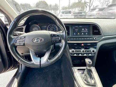 Used 2020 Hyundai Elantra Value Edition w/ Cargo Package (C1) image 12