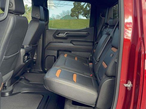 Used 2023 GMC Sierra 1500 AT4 w/ AT4 Premium Package image 17