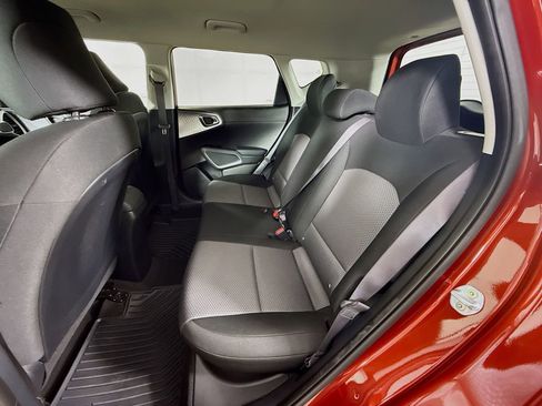 Used 2020 Kia Soul LX FWD image 28