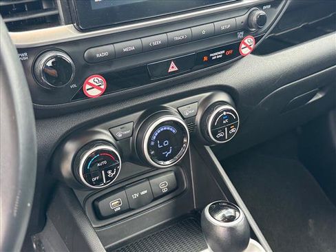 Certified 2024 Hyundai Venue SEL FWD image 29