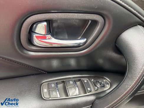 Used 2024 INFINITI QX80 Luxe image 29