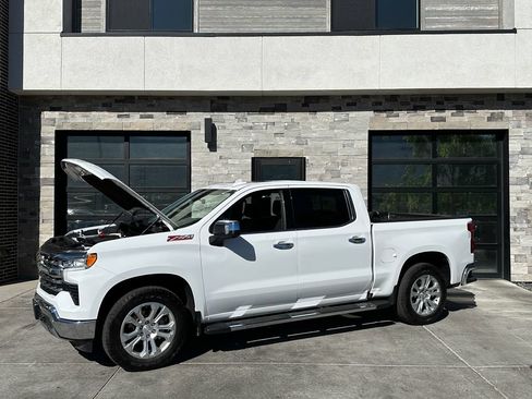 Used 2024 Chevrolet Silverado 1500 LTZ w/ LTZ Premium Package AWD/4WD image 23