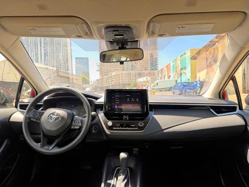 Used 2025 Toyota Corolla LE FWD image 15