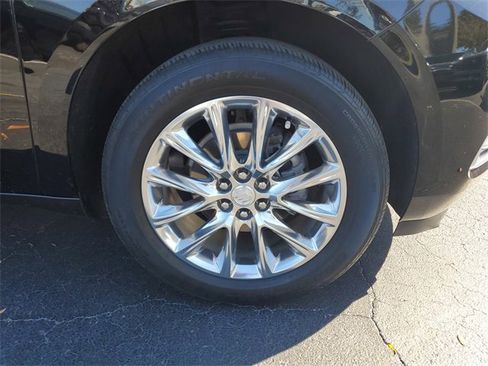 Used 2021 Buick Enclave Essence w/ Sound and Sites Package image 5