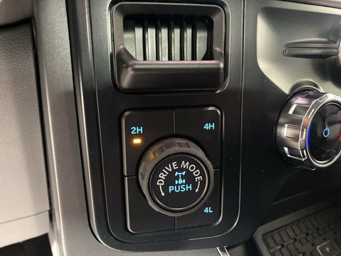 Used 2025 Ford F150 XLT w/ Equipment Group 302A MID image 26