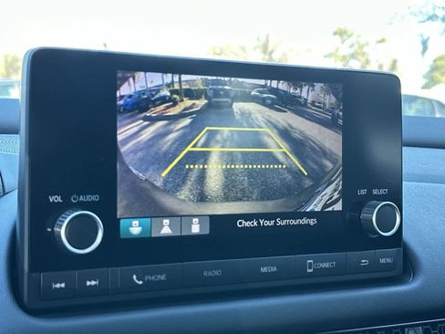 Used 2024 Honda HR-V LX image 36