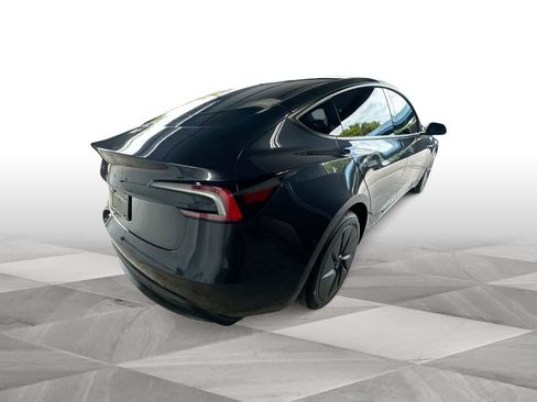 Used 2025 Tesla Model 3 RWD image 8