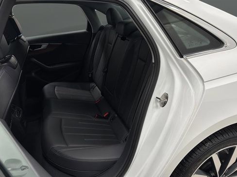 Used 2023 Audi A4 2.0T Premium w/ Convenience Package image 23